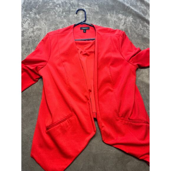Classy TORRID Long Red Blazer Jacket Studio‎ Crepe Longline Size 0 16 - Picture 1 of 4
